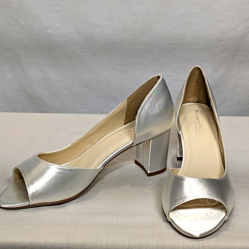 NEW Benjamin Walk Dyeabales Joy Dress shoe Sz 9 white wedding style